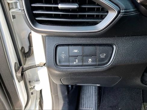 Used 2020 Hyundai Santa Fe Limited FWD image 15