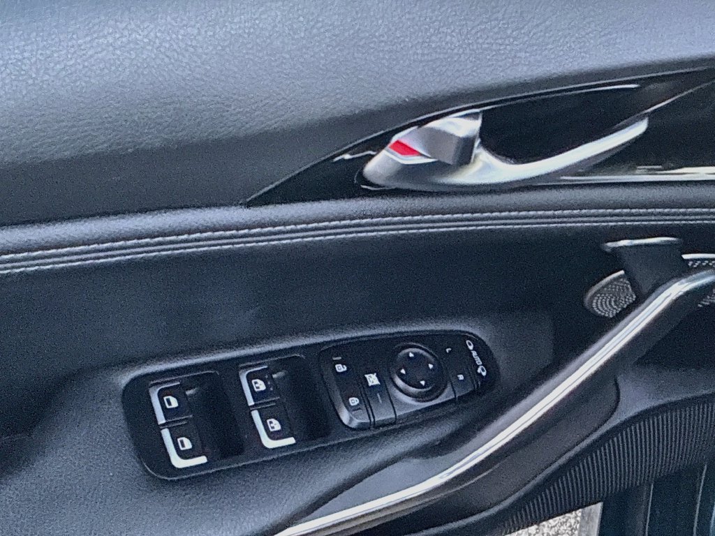 Used 2023 Kia Stinger GT-Line w/ Sun & Sound Package RWD image 18