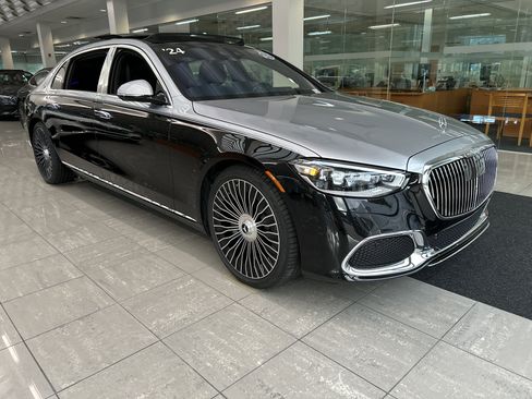 Certified 2024 Mercedes-Benz Maybach S 580 4MATIC image 4