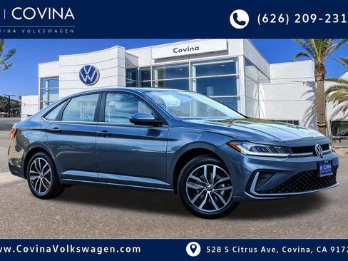 New 2026 Volkswagen Jetta SE image 1