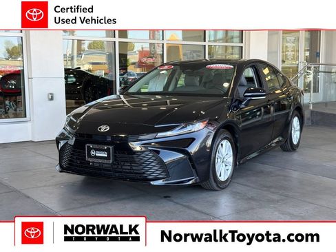 Certified 2026 Toyota Camry LE FWD image 1