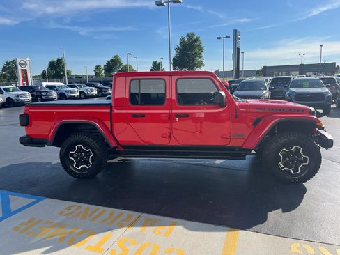 Used 2021 Jeep Gladiator Rubicon AWD/4WD image 6