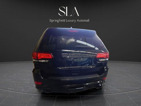 Used 2020 Jeep Grand Cherokee SRT w/ Trailer Tow Group IV AWD/4WD image 6