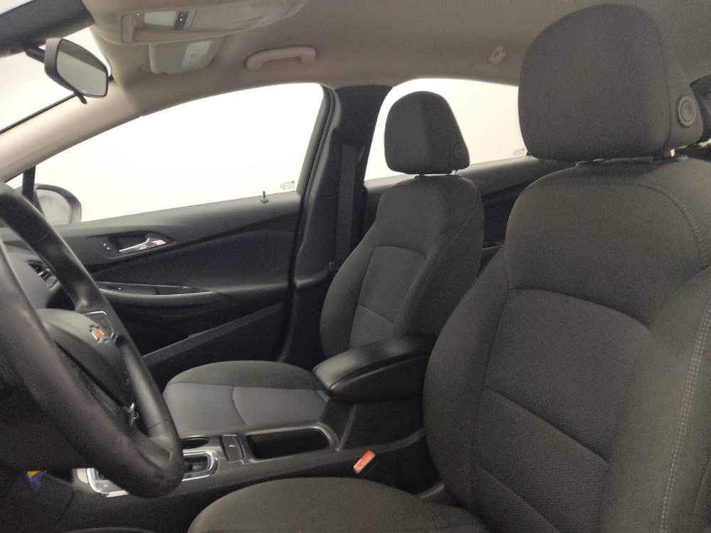 Used 2018 Chevrolet Cruze LT FWD image 17