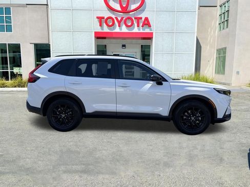 Used 2026 Honda CR-V Sport image 8