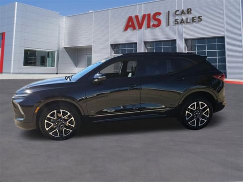 Used 2025 Chevrolet Blazer RS image 2