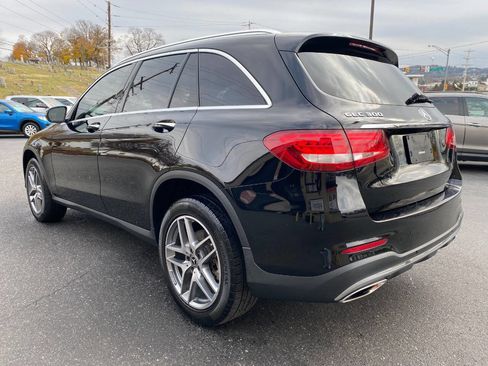 Used 2019 Mercedes-Benz GLC 300 4MATIC image 5