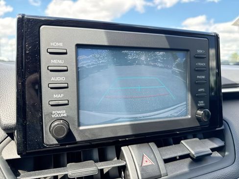 Used 2019 Toyota RAV4 LE AWD/4WD image 15