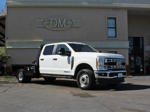 Used 2024 Ford F350 XL w/ XL Chrome Package image 5