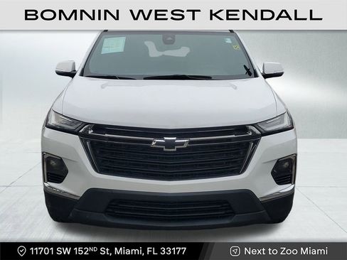 Used 2022 Chevrolet Traverse LT w/ Midnight/Sport Edition image 2