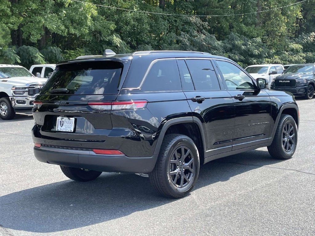 New 2027 Jeep Grand Cherokee 4WD image 8