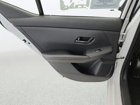 Used 2025 Nissan Sentra SV FWD image 23