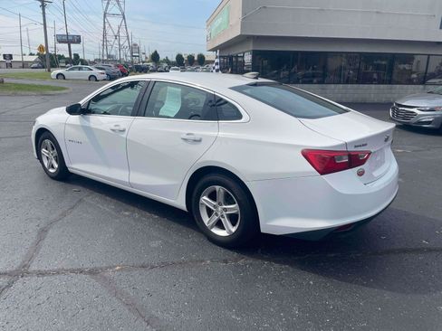 Used 2020 Chevrolet Malibu LS FWD image 5