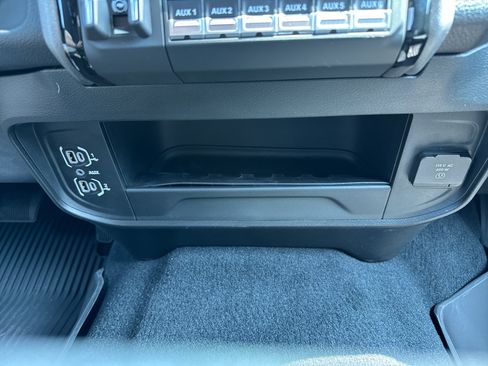 New 2026 RAM 3500 Tradesman AWD/4WD image 32