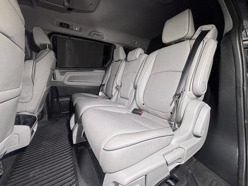 Used 2022 Honda Odyssey Elite image 11