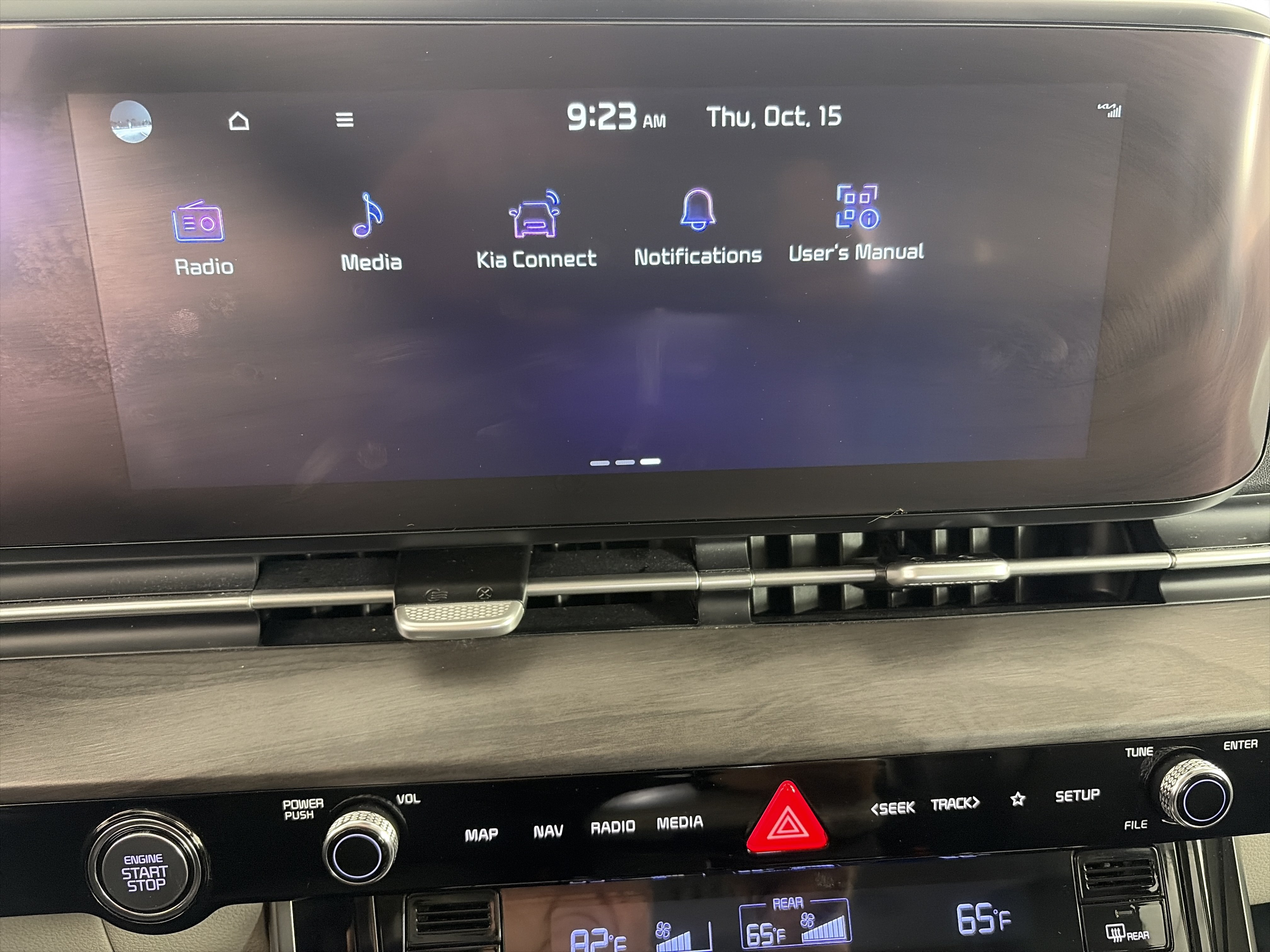 Certified 2024 Kia Carnival SX FWD image 25