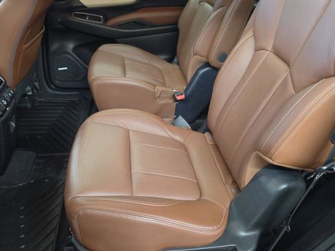 Used 2019 Subaru Ascent Touring image 8