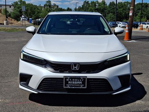 Used 2023 Honda Civic EX-L image 2