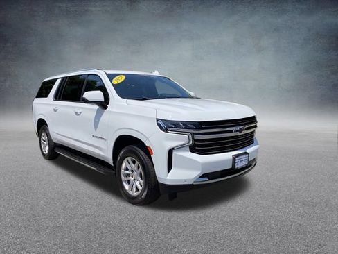 Used 2021 Chevrolet Suburban LT w/ Luxury Package AWD/4WD image 4