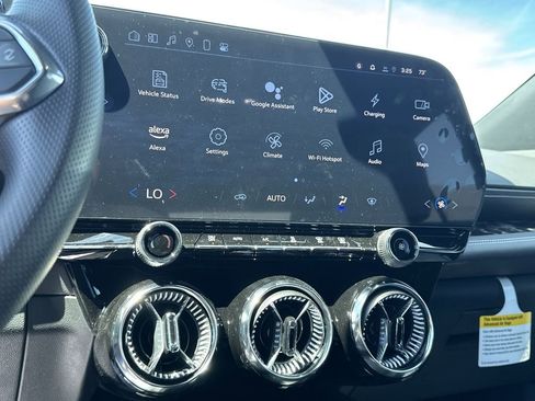 New 2025 Chevrolet Blazer EV LT image 22