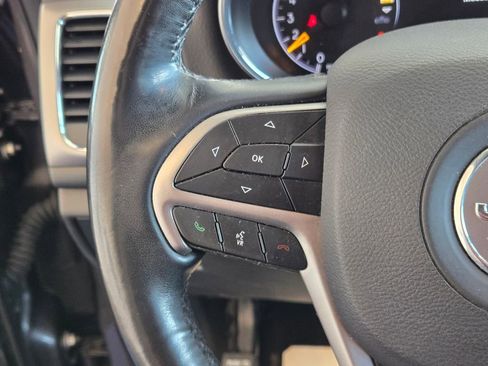 Used 2020 Jeep Grand Cherokee Altitude image 17