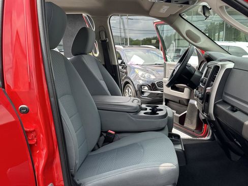 Used 2020 RAM 1500 Classic SLT AWD/4WD image 42