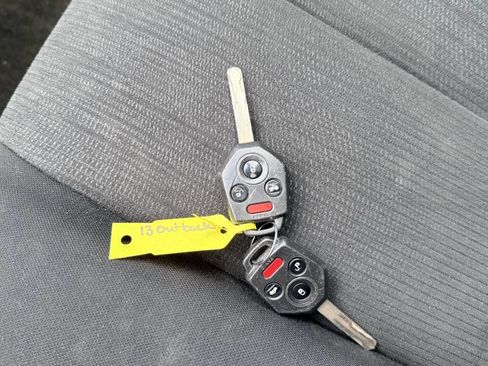 Used 2013 Subaru Outback 2.5i Premium image 16