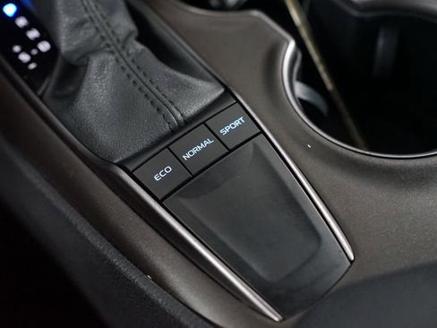Used 2023 Toyota Camry SE w/ Convenience Package FWD image 22