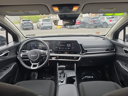 Used 2023 Kia Sportage LX AWD/4WD image 15
