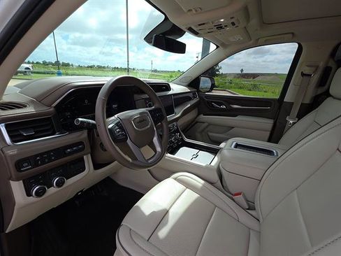 Used 2024 GMC Yukon XL Denali w/ Max Trailering Package AWD/4WD image 16