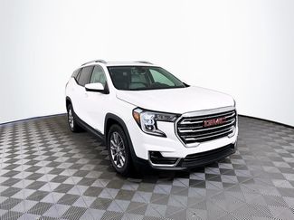 Used 2022 GMC Terrain SLT w/ Infotainment Package II image 1
