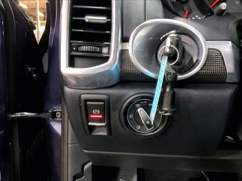 Used 2017 Porsche Cayenne GTS image 33