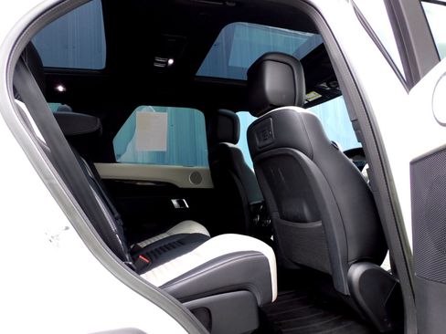 Used 2023 Land Rover Discovery S R-Dynamic AWD/4WD image 20