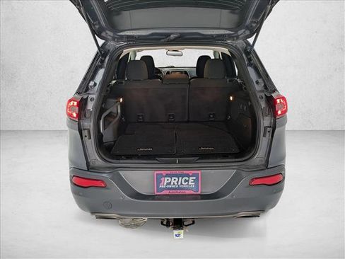 Used 2017 Jeep Cherokee 75th Anniversary image 6