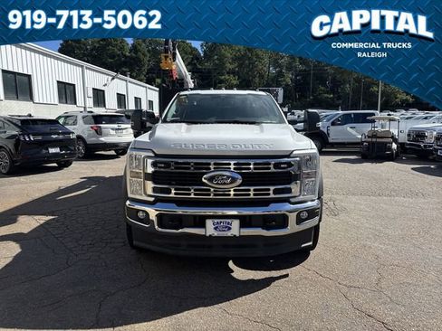 New 2024 Ford F550 4x4 Regular Cab Super Duty image 3