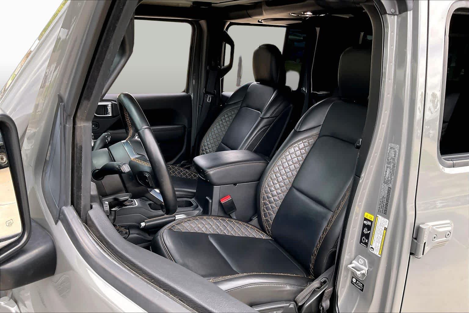 Used 2022 Jeep Gladiator Overland AWD/4WD image 8