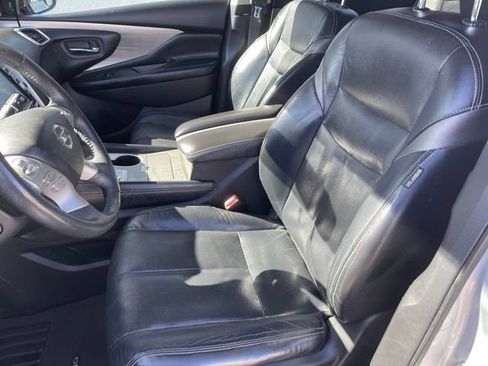 Used 2015 Nissan Murano Platinum w/ Platinum Technology Package AWD/4WD image 12