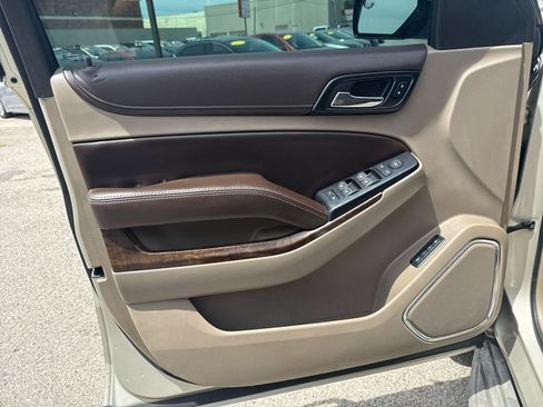 Used 2015 Chevrolet Tahoe LT RWD image 14