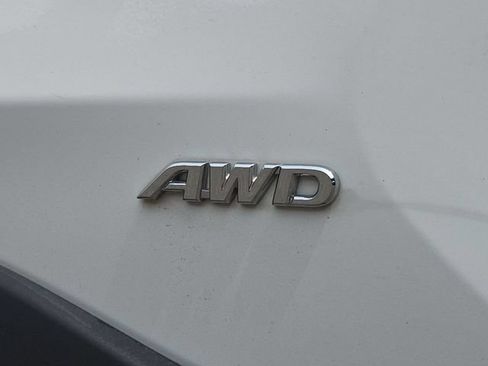 Used 2025 Toyota RAV4 XLE w/ Convenience Package AWD/4WD image 10