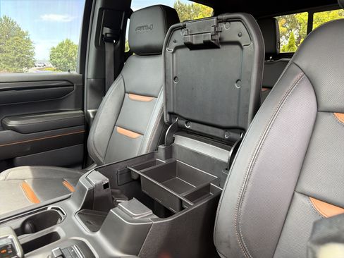 Used 2024 GMC Sierra 1500 AT4 w/ Technology Package AWD/4WD image 36