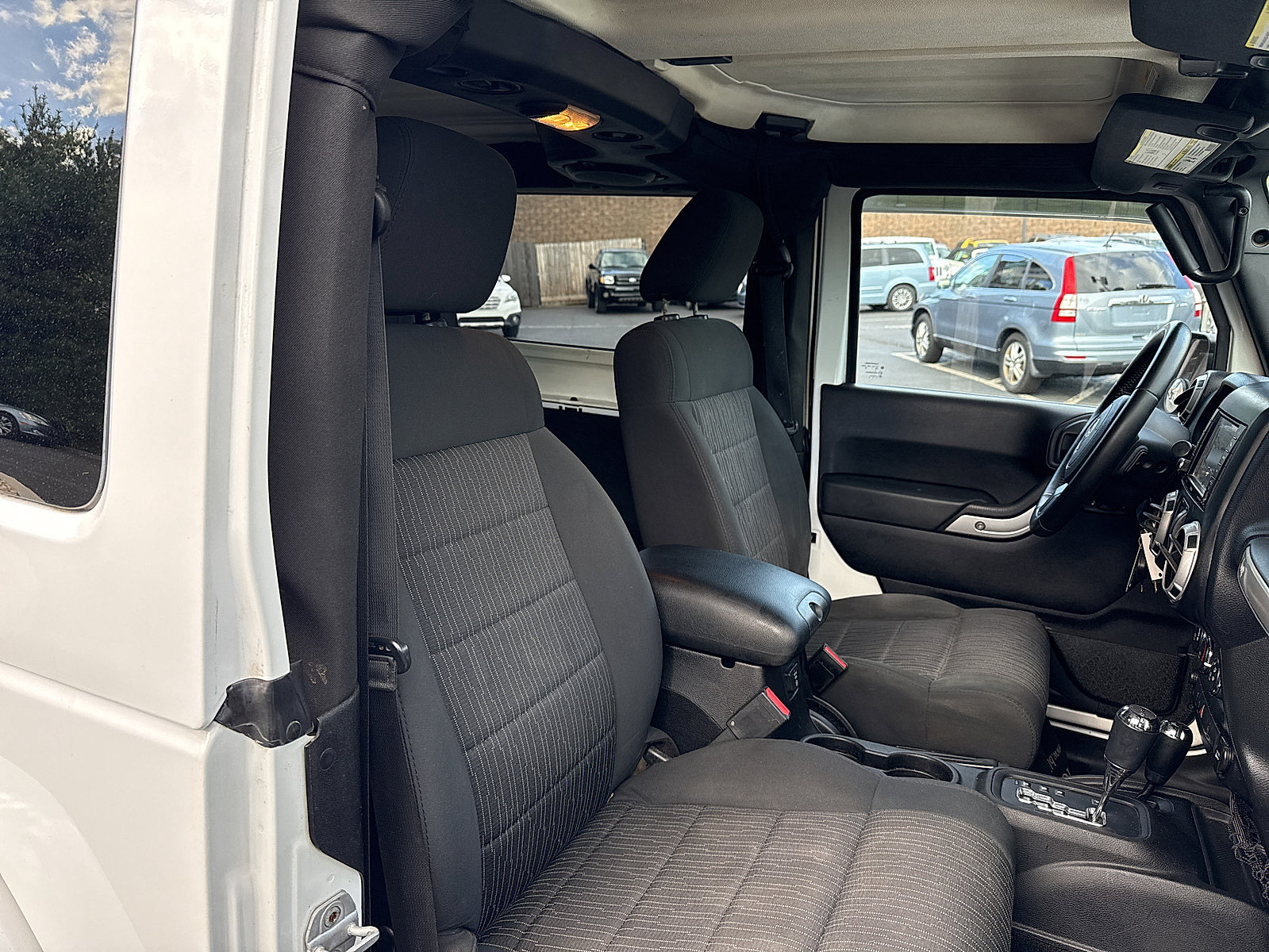 Used 2012 Jeep Wrangler Sahara AWD/4WD image 29