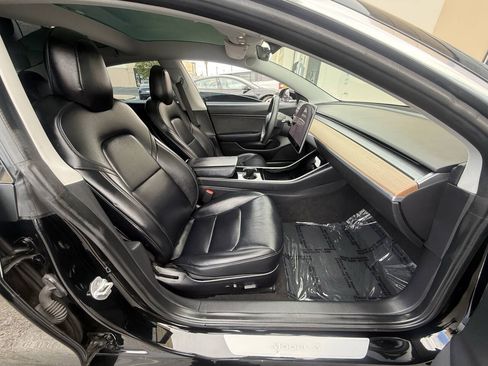 Used 2018 Tesla Model 3 Long Range AWD/4WD image 29