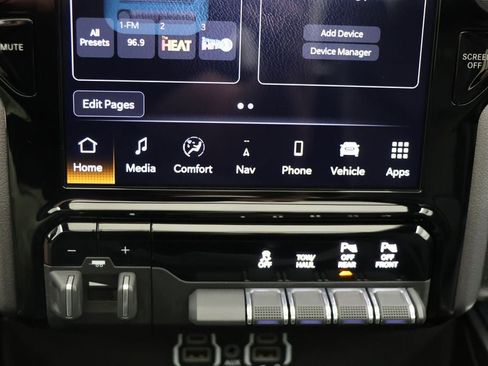 Used 2024 RAM 1500 Laramie AWD/4WD image 27