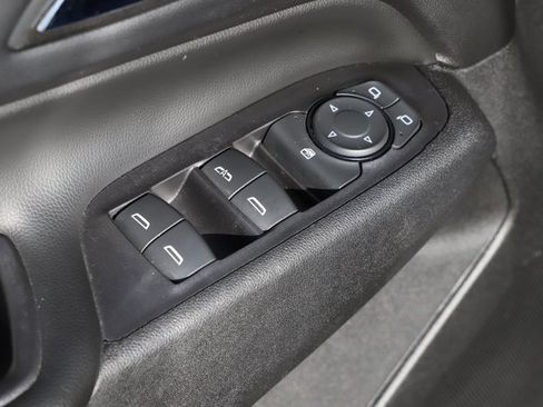 Used 2019 Chevrolet Equinox LT image 17