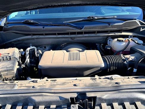 Used 2024 Chevrolet Silverado 1500 LT Trail Boss w/ LT Trail Boss Premium Package image 9