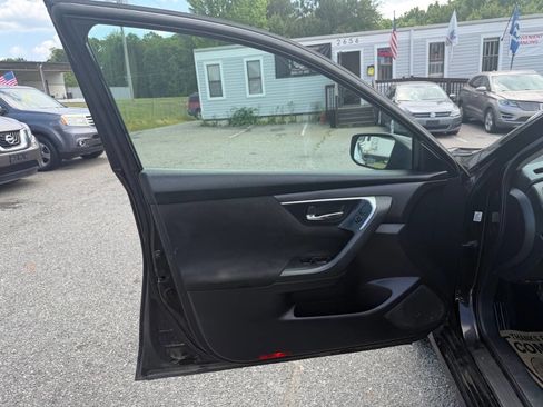 Used 2014 Nissan Altima 2.5 S FWD image 9