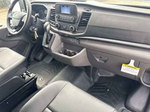 New 2025 Ford Transit 250 Low Roof image 22