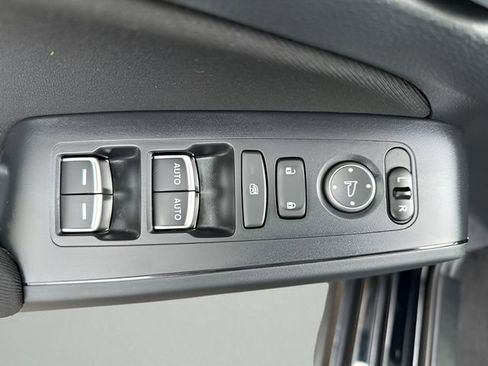 Used 2023 Honda Civic LX image 14