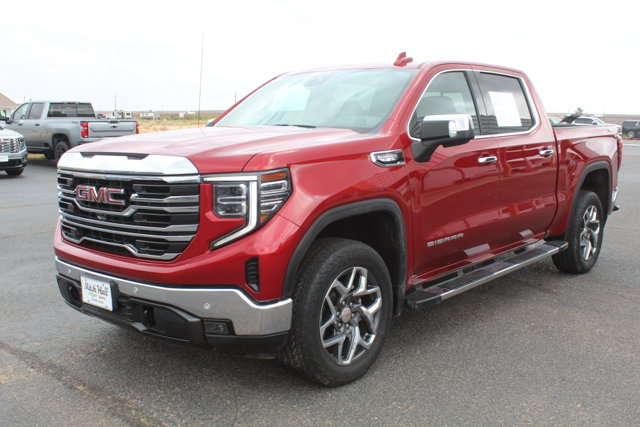 Used 2023 GMC Sierra 1500 SLT AWD/4WD image 8