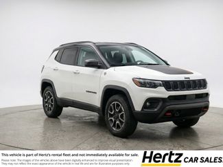 Used 2025 Jeep Compass Trailhawk video 1